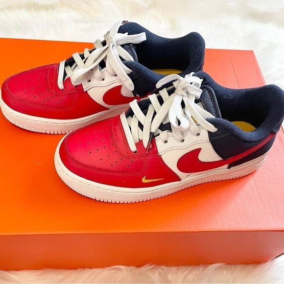 ✨ Nike Air Force 1s Rare Low “4th of July” Red White Blue 07 LV8 Size 4Y - Picture 5 of 12